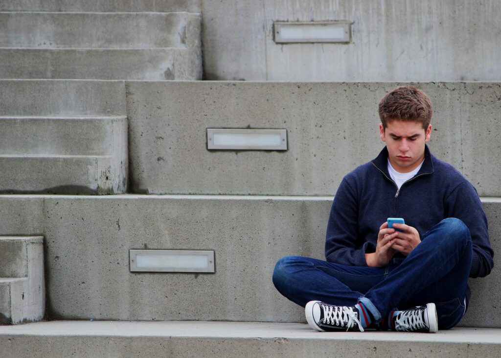 Adolescente Enfadado
