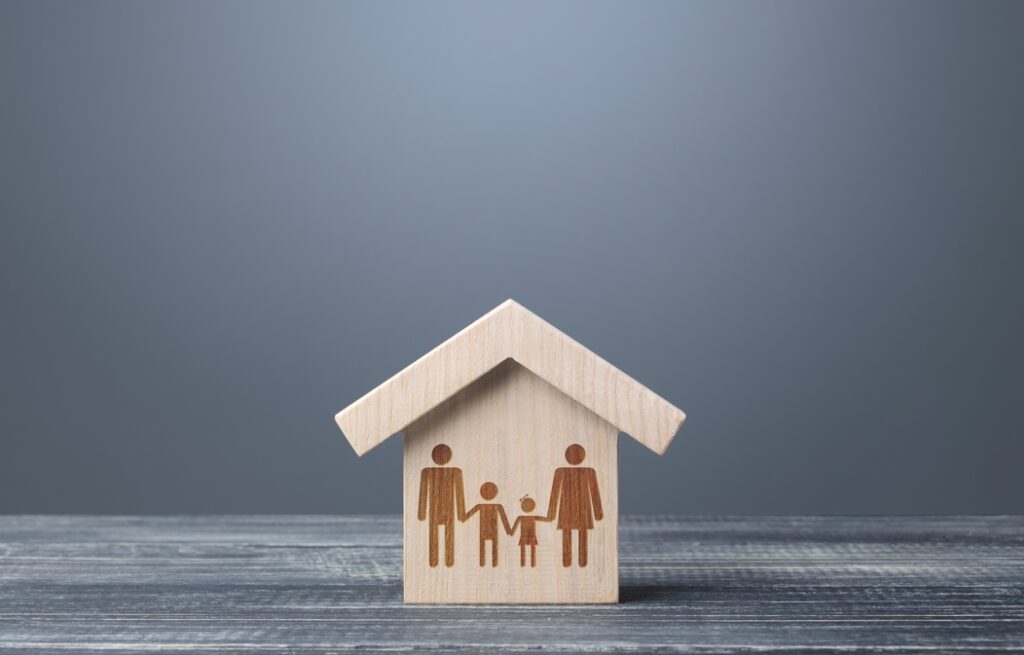 ¿Qué ocurre con la vivienda familiar tras el divorcio? Su uso y adjudicación en España
